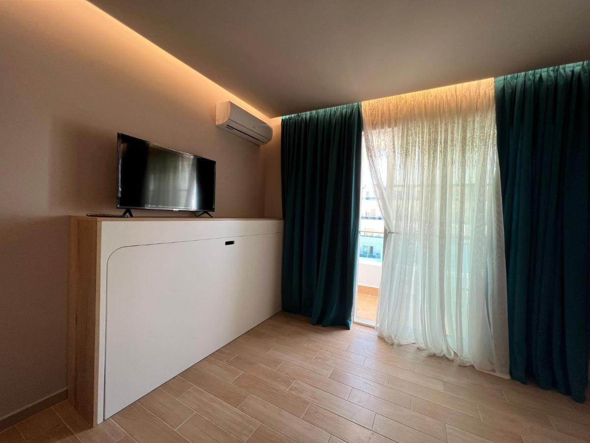 The Wish House Apartment โกเลม ภายนอก รูปภาพ