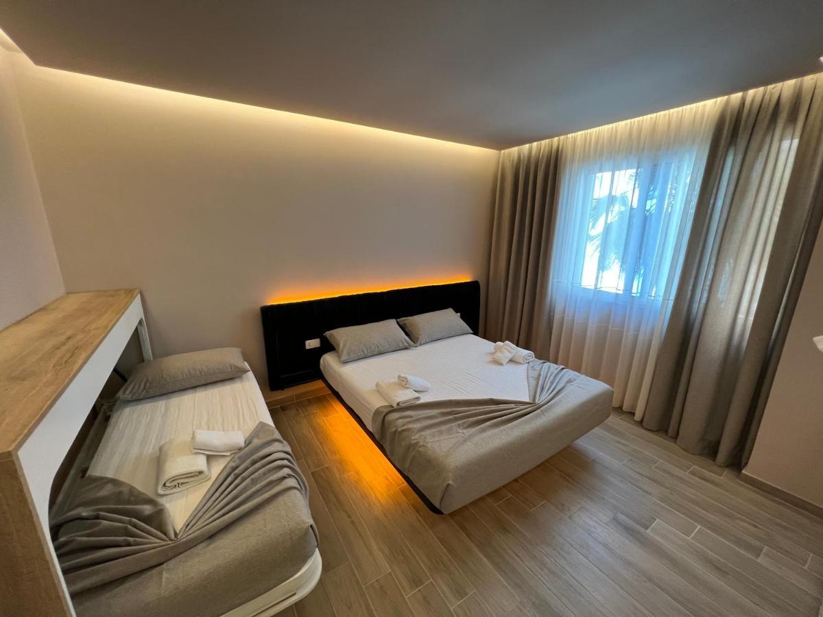 The Wish House Apartment โกเลม ภายนอก รูปภาพ