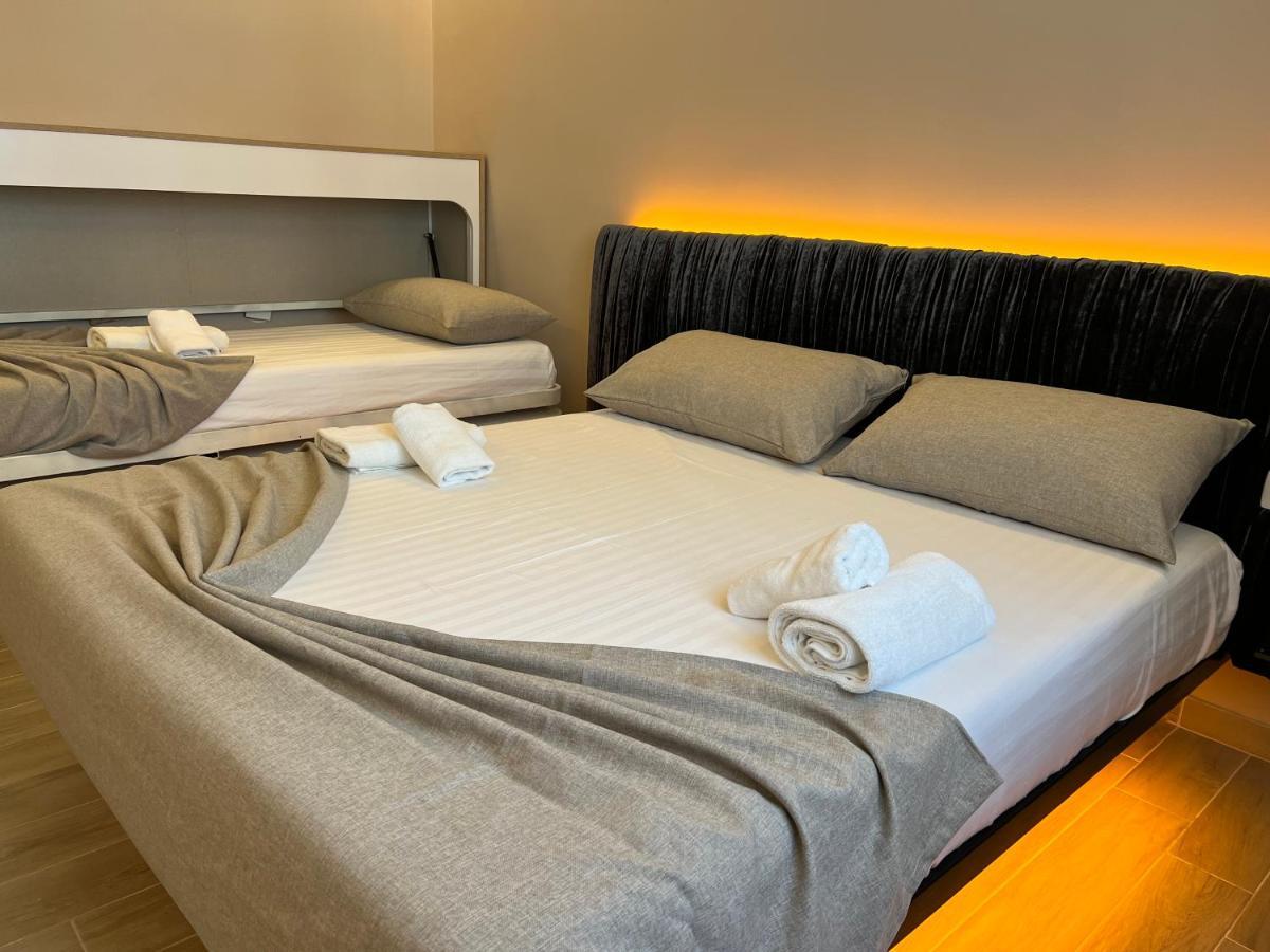 The Wish House Apartment โกเลม ภายนอก รูปภาพ