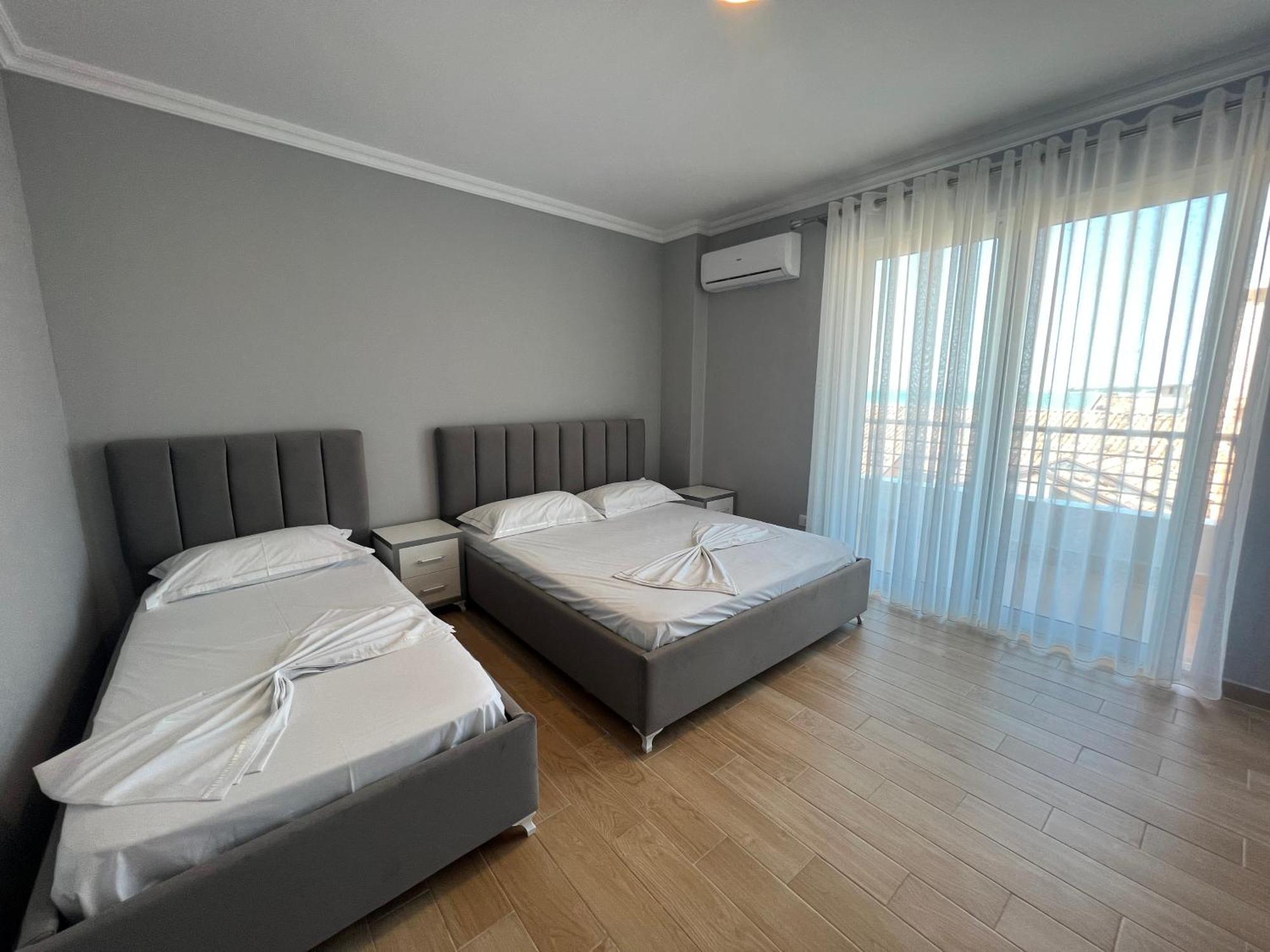 The Wish House Apartment โกเลม ภายนอก รูปภาพ