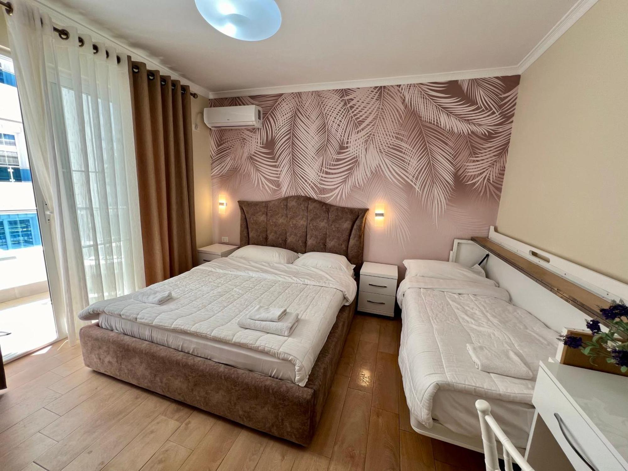 The Wish House Apartment โกเลม ภายนอก รูปภาพ